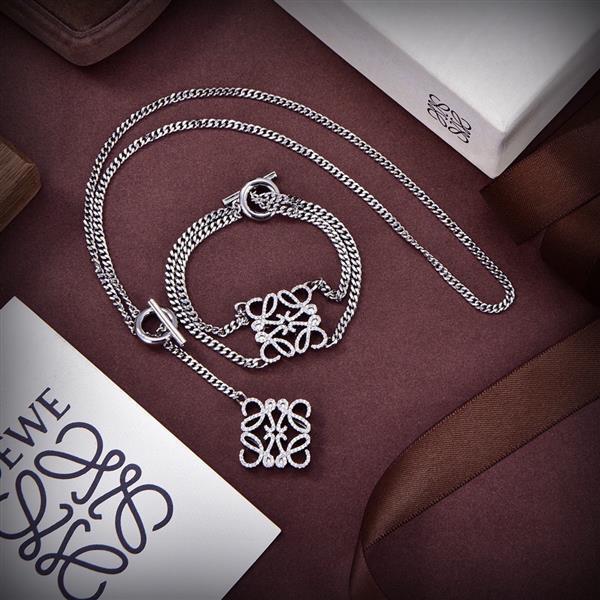 202426223847579 55485555